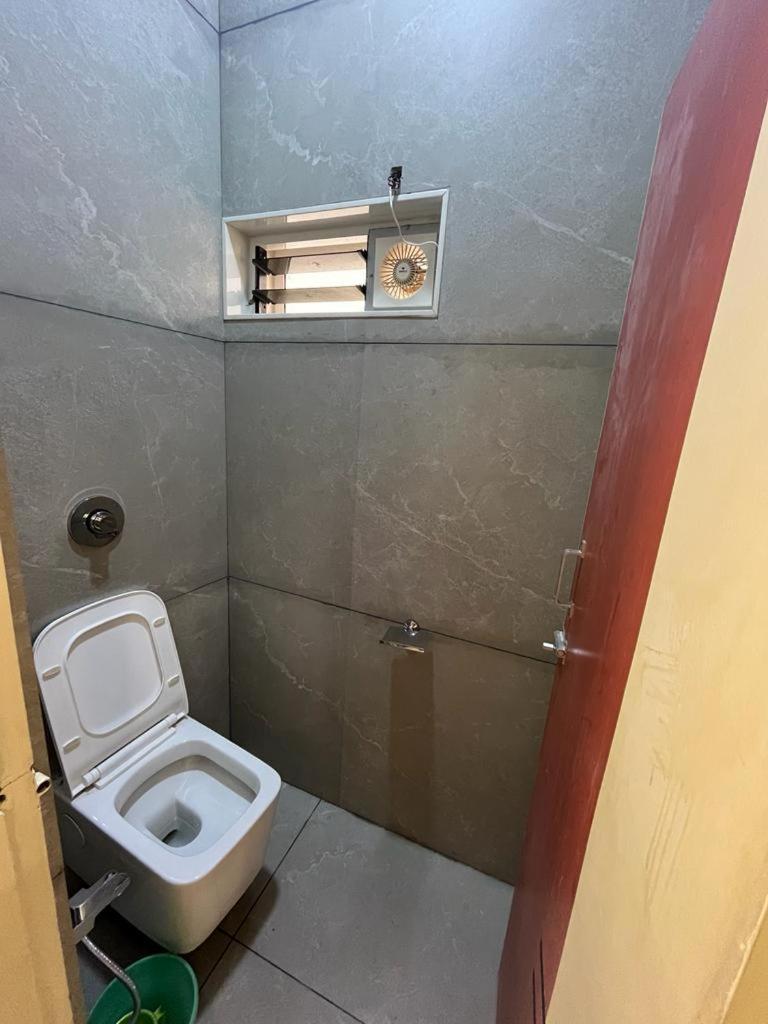 Hotel Ankit Virpur Exteriör bild
